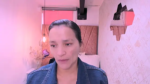 MarilynMiilf  online show from 10/04/25, 07:34