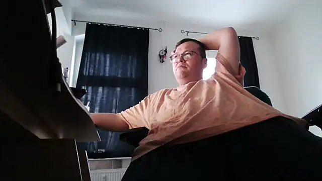 chubbysmallcockxh online show from 02/03/26, 03:50