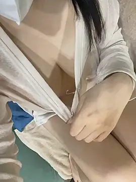 Snapshot of Onee-Chew chatting on 01/17/26, 11:59 Onee-Chew online show from 01/17/26, 11:59