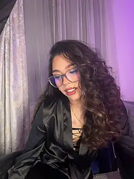 Snapshot of Samantha_Bernardo chatting on 04/09/26, 03:50 Samantha Bernardo online show from 04/09/26, 03:50
