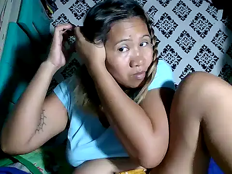 Snapshot of sweet_smile4u chatting on 03/23/26, 11:09 sweet smile4u online show from 03/23/26, 11:09