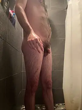 Snapshot of Lewdguy14 chatting on 12/16/25, 11:32 Lewdguy14 online show from 12/16/25, 11:32