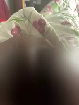 Snapshot of Ieatboth chatting on 02/22/26, 07:19 Ieatboth online show from 02/22/26, 07:19