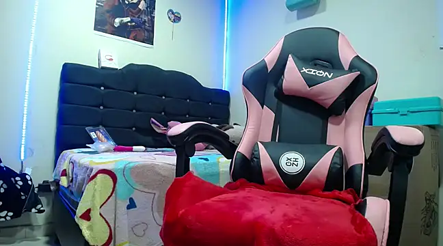 yuliana 19 online show from 03/11/25, 01:23