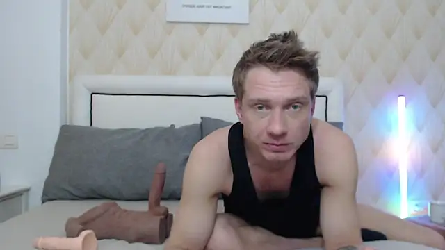 Snapshot of redheadxxl chatting on 03/21/26, 05:16 redheadxxl online show from 03/21/26, 05:16