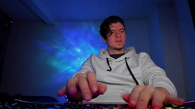 Headhunterdz online show from 06/04/26, 01:33
