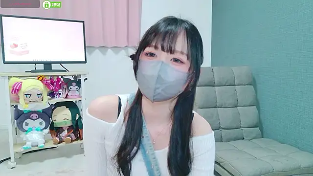 -M Hinano  online show from 06/19/26, 01:15
