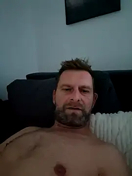 Snapshot of Mjn34 chatting on 11/05/25, 06:46 Mjn34 online show from 11/05/25, 06:46