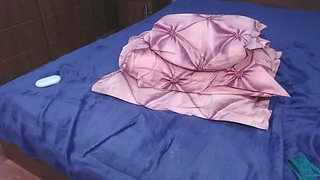 Snapshot of CuteBlondeMe chatting on 02/04/25, 08:06 CuteBlondeMe online show from 02/04/25, 08:06