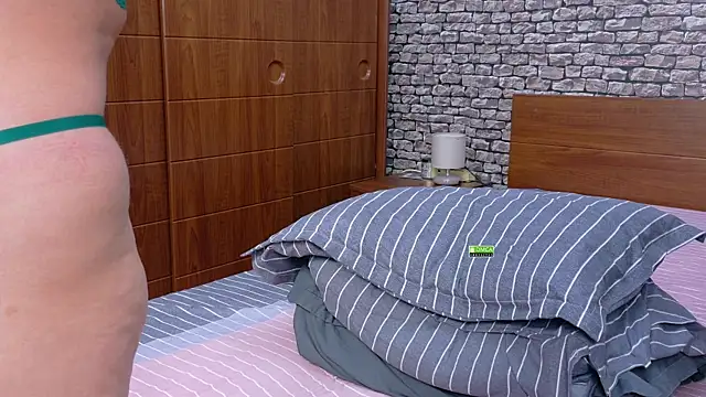 Snapshot of CuteBlondeMe chatting on 11/10/25, 05:34 CuteBlondeMe online show from 11/10/25, 05:34