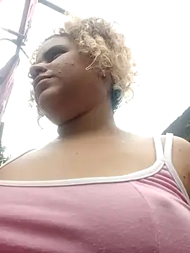 ValeriaSantos- online show from 01/05/25, 03:13