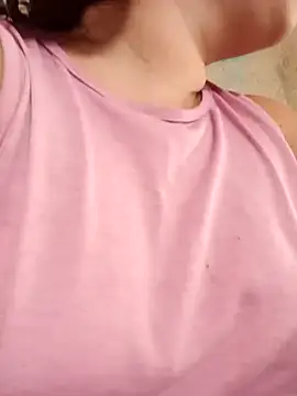 ValeriaSantos- online show from 02/05/25, 06:26