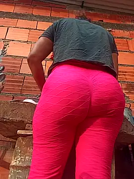 ValeriaSantos- online show from 02/20/25, 12:15