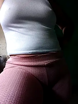 ValeriaSantos- online show from 10/09/25, 04:38