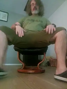 Snapshot of Arkadjusz chatting on 10/18/25, 08:15 Arkadjusz online show from 10/18/25, 08:15