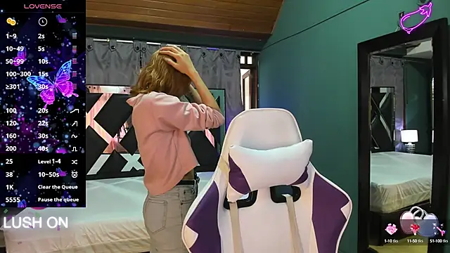 Linda4Petite online show from 02/11/25, 06:01