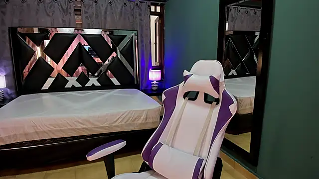 Linda4Petite online show from 03/02/25, 01:16