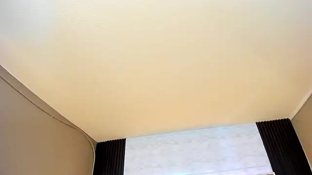 Linda4Petite online show from 11/26/25, 05:47