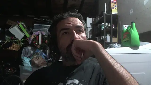 Snapshot of Anarchy_Burger chatting on 07/12/26, 09:55 Anarchy Burger online show from 07/12/26, 09:55