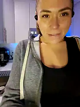 Ellie-L-Elizabeth online show from 01/09/25, 11:58