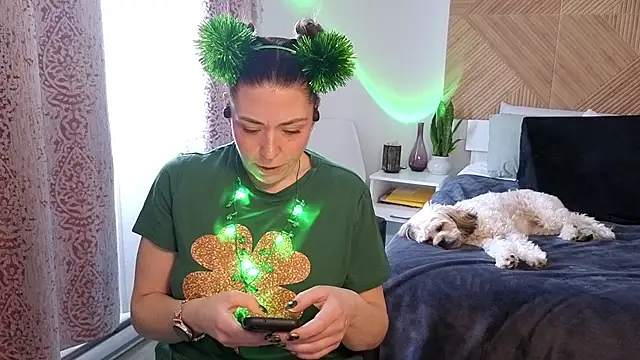 Ellie-L-Elizabeth online show from 03/17/26, 06:11