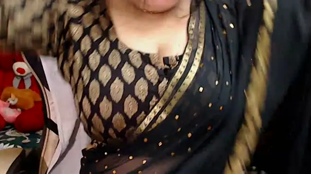 Naughty Kashish online show from 11/10/25, 06:34