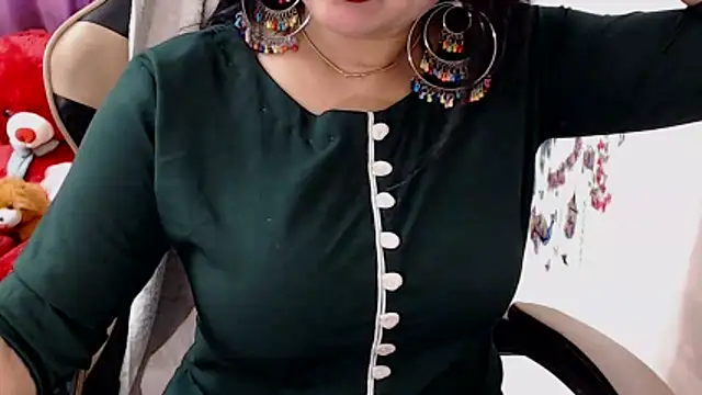 Snapshot of Naughty_Kashish chatting on 03/27/26, 05:24 Naughty Kashish online show from 03/27/26, 05:24