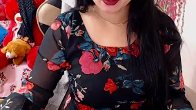 Snapshot of Naughty_Kashish chatting on 04/21/26, 06:41 Naughty Kashish online show from 04/21/26, 06:41