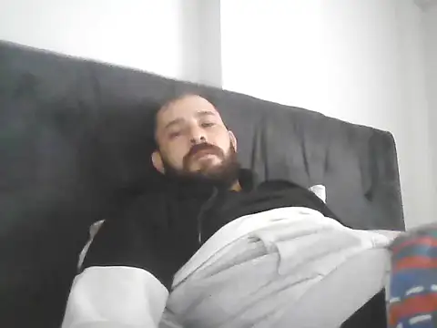 NiiiRvaNaa online show from 11/13/25, 05:17