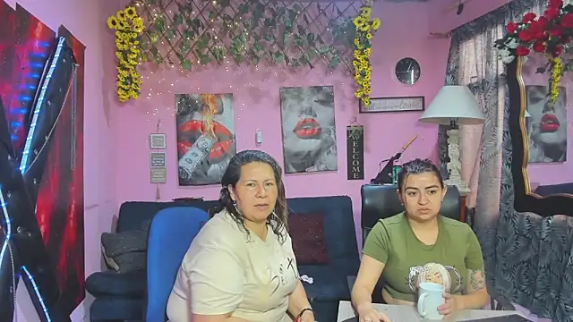 Snapshot of lesbiancuple chatting on 04/20/26, 12:30 lesbiancuple online show from 04/20/26, 12:30