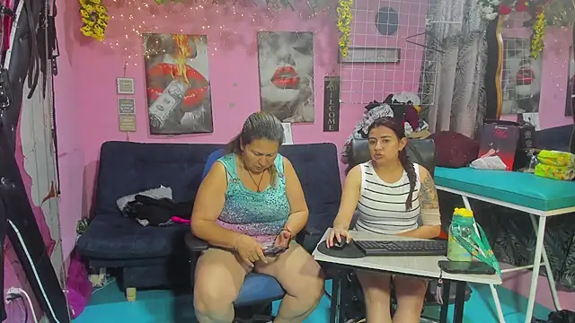 lesbiancuple online show from 06/11/26, 12:14