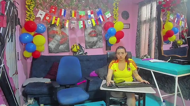 lesbiancuple online show from 06/27/26, 12:44