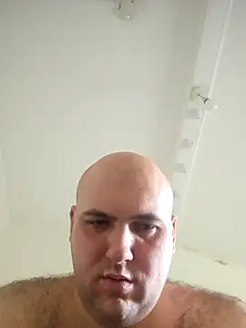 Snapshot of mario890605 chatting on 11/24/25, 03:01 mario890605 online show from 11/24/25, 03:01