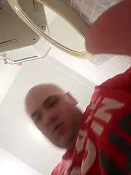 Snapshot of mario890605 chatting on 02/02/26, 07:56 mario890605 online show from 02/02/26, 07:56