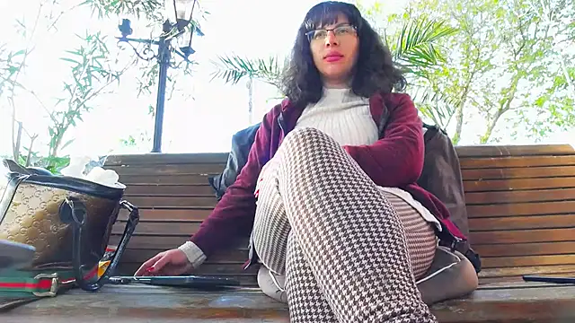 SquirtyMellissaLabia online show from 05/01/26, 04:00