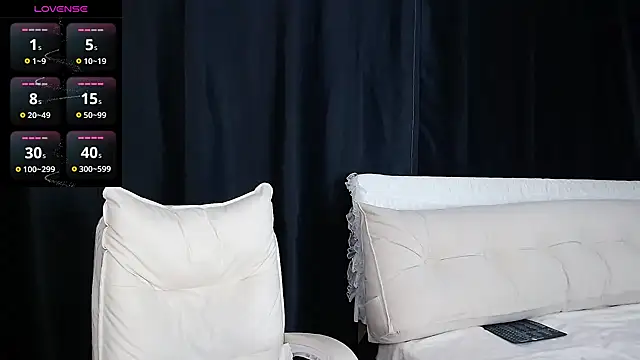 Snapshot of qianqian_ chatting on 01/06/25, 11:18 qianqian  online show from 01/06/25, 11:18