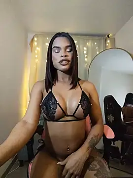 Snapshot of _diamondpamela chatting on 06/26/26, 04:39 diamondpamela online show from 06/26/26, 04:39