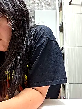 Snapshot of AriannaPena chatting on 10/31/25, 08:43 AriannaPena online show from 10/31/25, 08:43