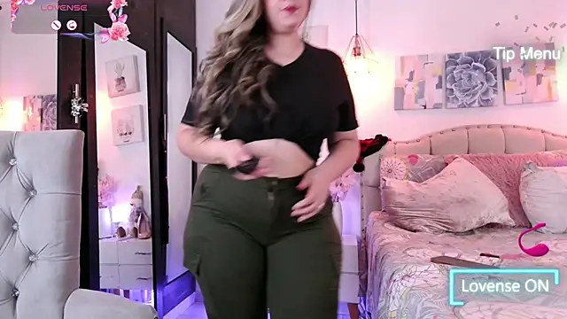 Dulce Morrys online show from 12/22/24, 04:06