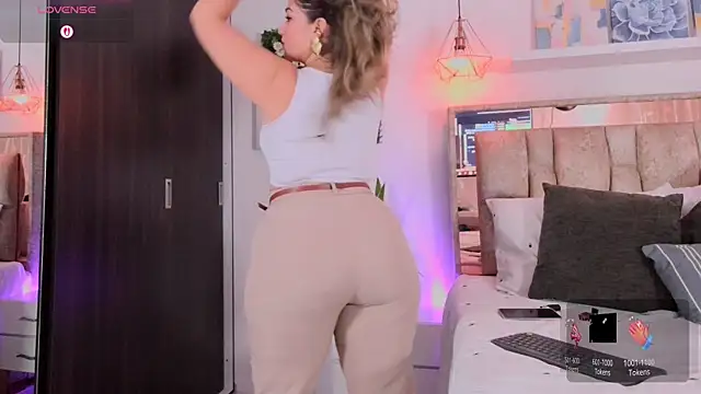 Snapshot of Dulce_Morrys chatting on 02/22/26, 04:27 Dulce Morrys online show from 02/22/26, 04:27