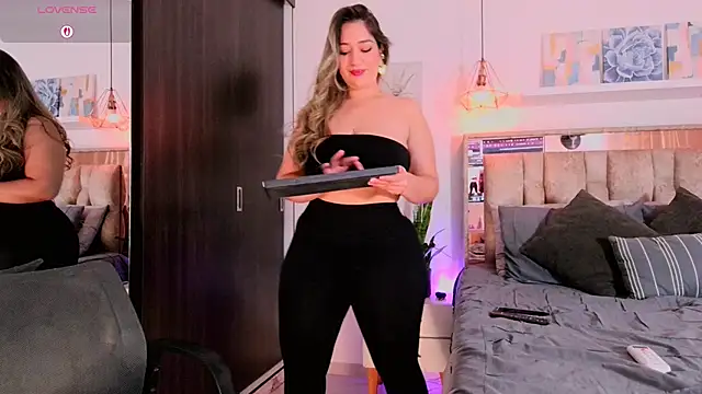 Snapshot of Dulce_Morrys chatting on 03/15/26, 04:46 Dulce Morrys online show from 03/15/26, 04:46