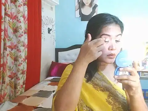 Snapshot of PearlOfAsia21 chatting on 02/12/26, 02:17 PearlOfAsia21 online show from 02/12/26, 02:17