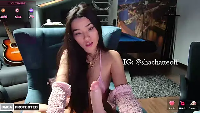 Snapshot of shachatteof chatting on 03/06/25, 10:09 shachatteof online show from 03/06/25, 10:09