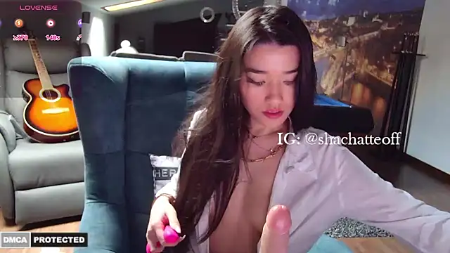 Snapshot of shachatteof chatting on 03/11/25, 09:56 shachatteof online show from 03/11/25, 09:56