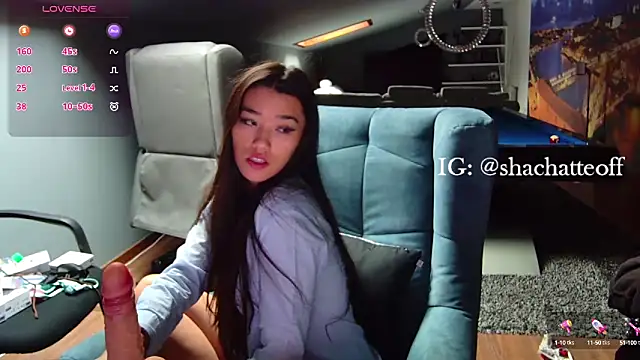 Snapshot of shachatteof chatting on 09/28/25, 08:31 shachatteof online show from 09/28/25, 08:31