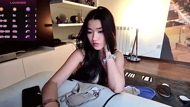 Snapshot of shachatteof chatting on 03/11/26, 09:59 shachatteof online show from 03/11/26, 09:59