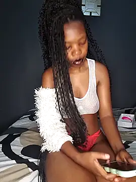 Snapshot of SheisBlacq chatting on 02/18/26, 10:28 SheisBlacq online show from 02/18/26, 10:28