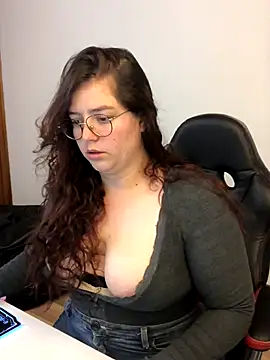 kayortiiz online show from 12/15/25, 12:59