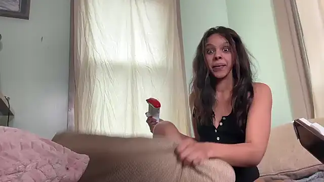 Snapshot of queendab626 chatting on 03/20/25, 05:25 queendab626 online show from 03/20/25, 05:25