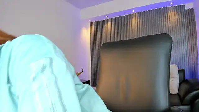 kimbrownn online show from 12/17/25, 12:55